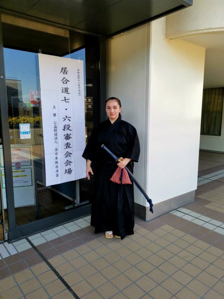 Magdalena Bidzińska zdaje w Tokio egzamin na 6 Dan Iaido – Jedyna kobieta w Polsce z tym stopniem